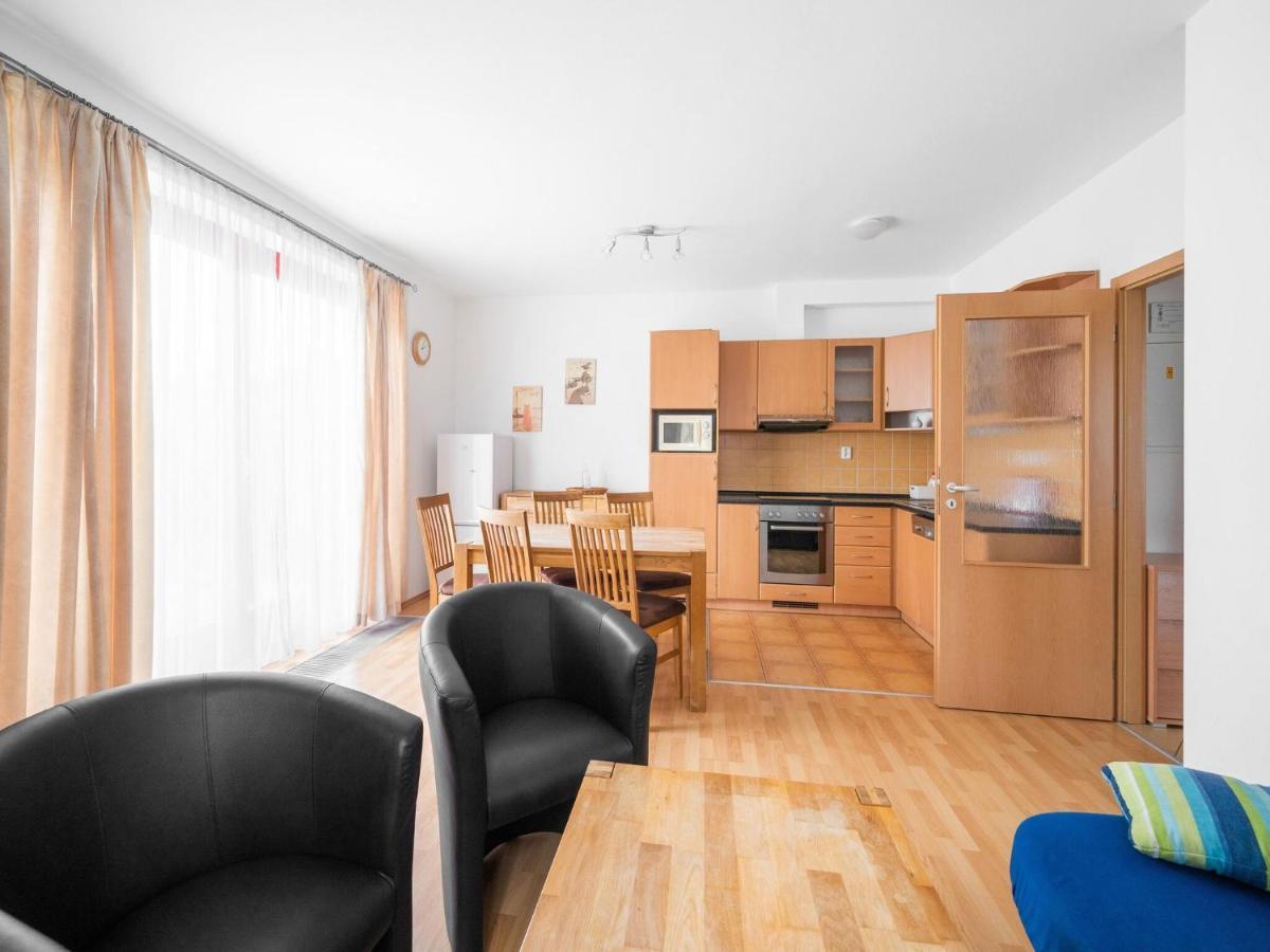 Comfortable Holiday Home In Lipno With Garden Lipno nad Vltavou Bagian luar foto
