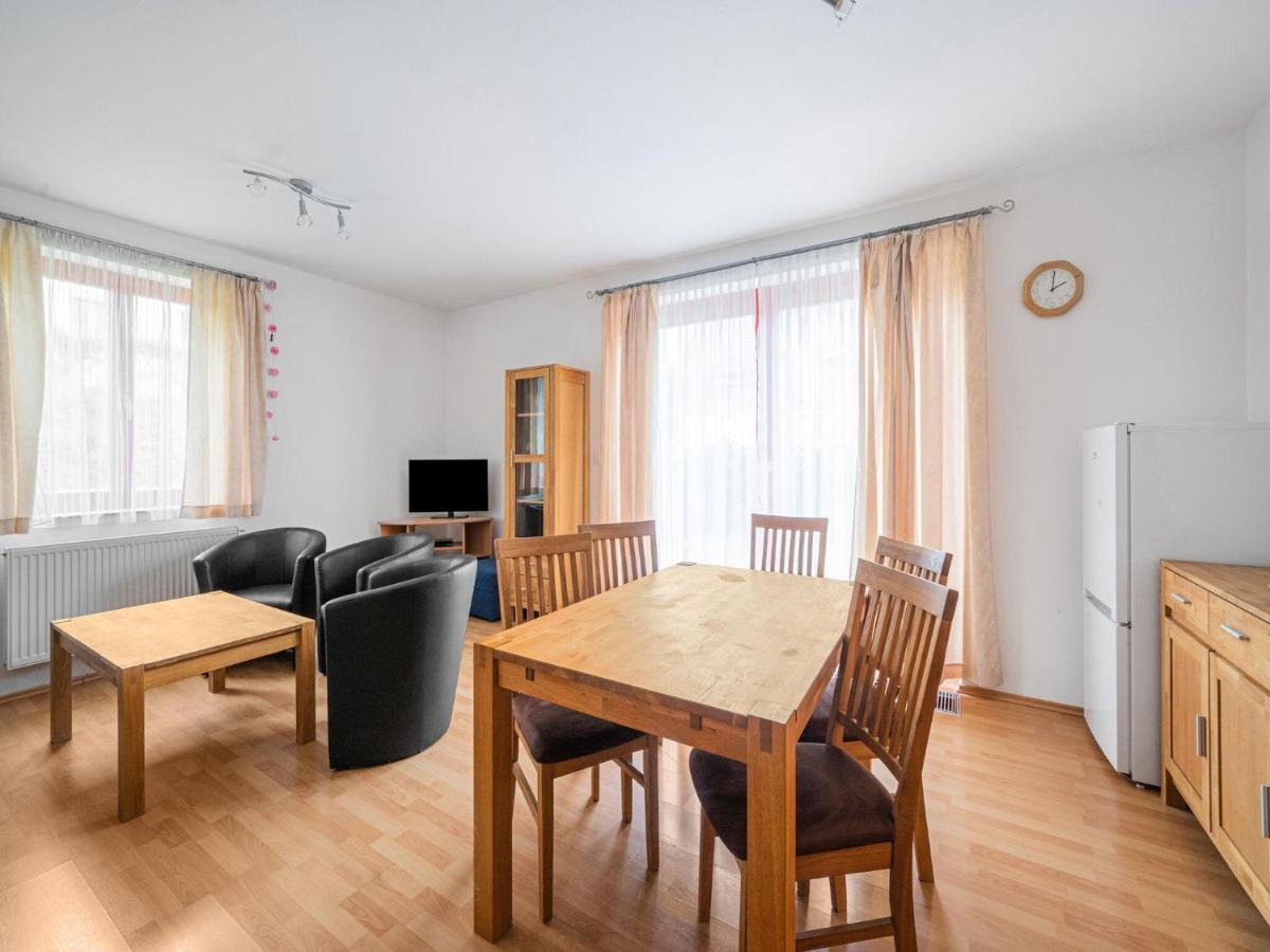 Comfortable Holiday Home In Lipno With Garden Lipno nad Vltavou Bagian luar foto
