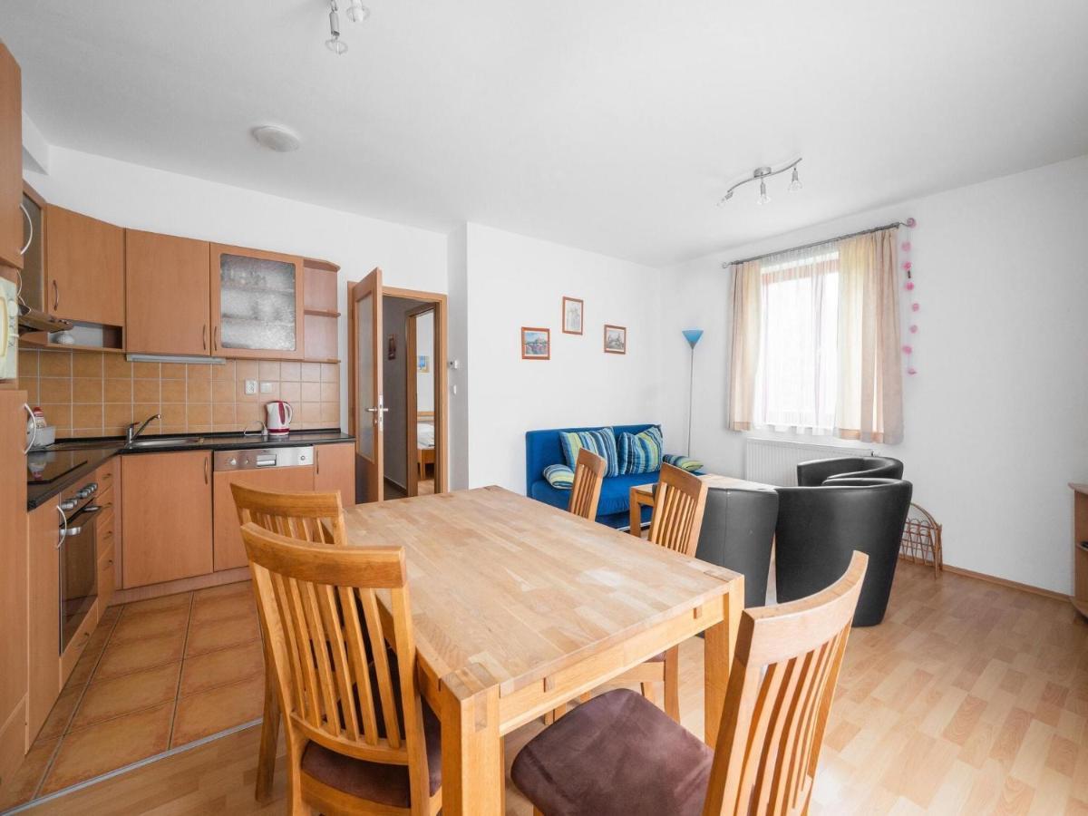 Comfortable Holiday Home In Lipno With Garden Lipno nad Vltavou Bagian luar foto