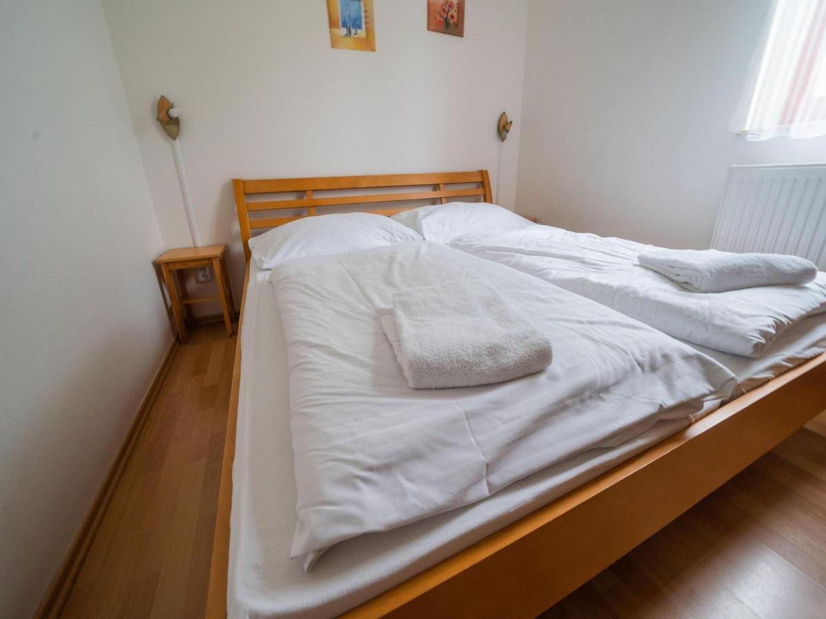 Comfortable Holiday Home In Lipno With Garden Lipno nad Vltavou Bagian luar foto