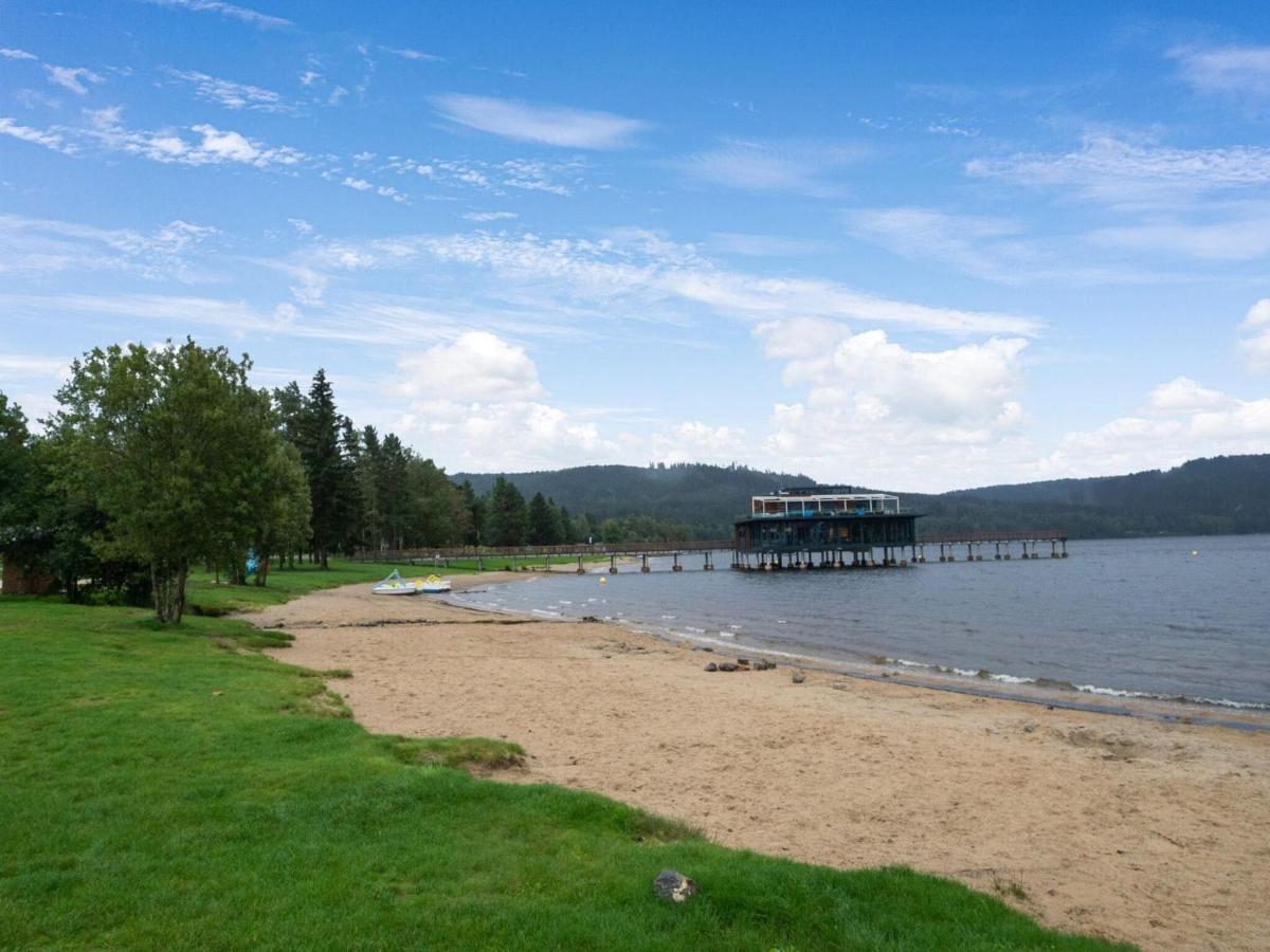 Comfortable Holiday Home In Lipno With Garden Lipno nad Vltavou Bagian luar foto